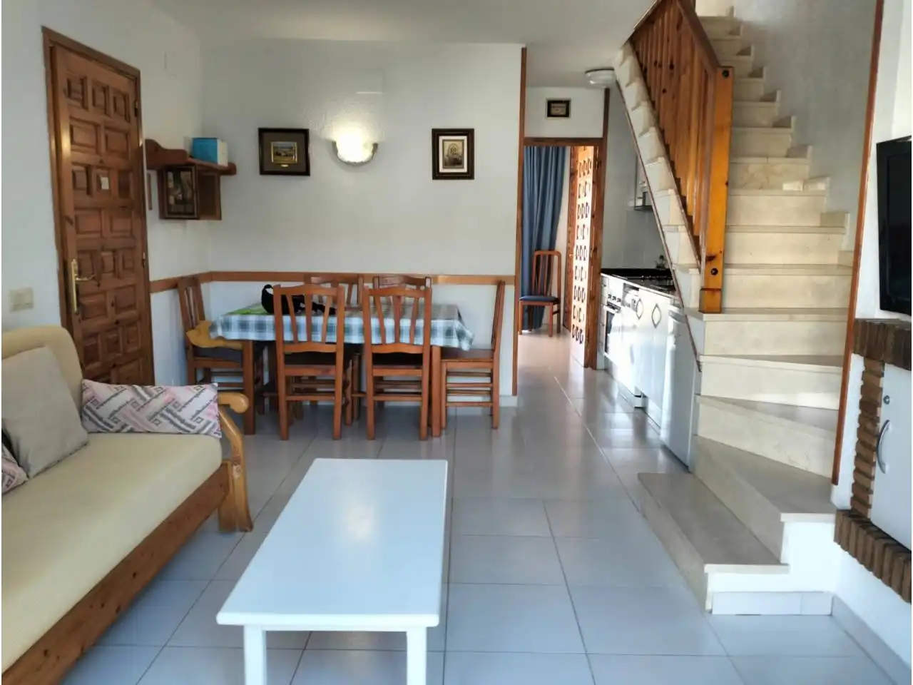 Terraced house with pool for sale in Calle Deessa Ísis, imagen 8