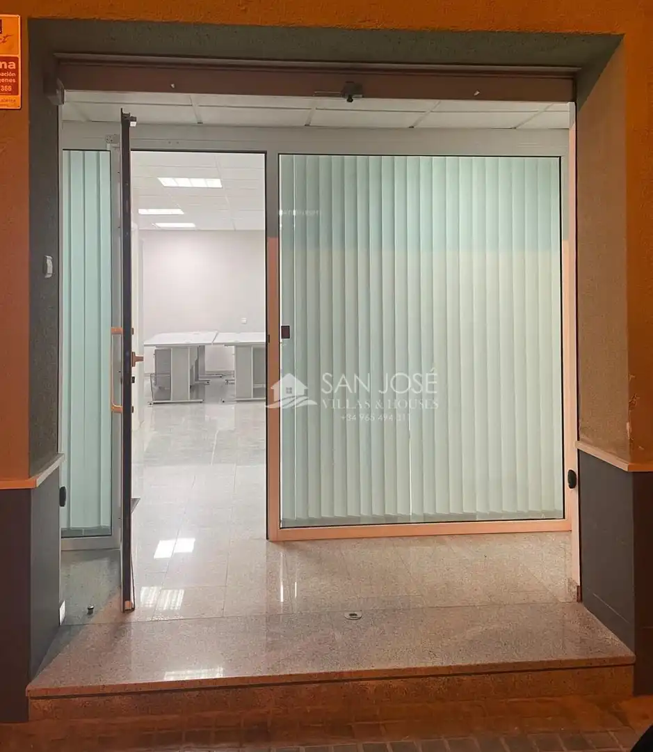 Local de alquiler en Novelda con Aire acondicionado