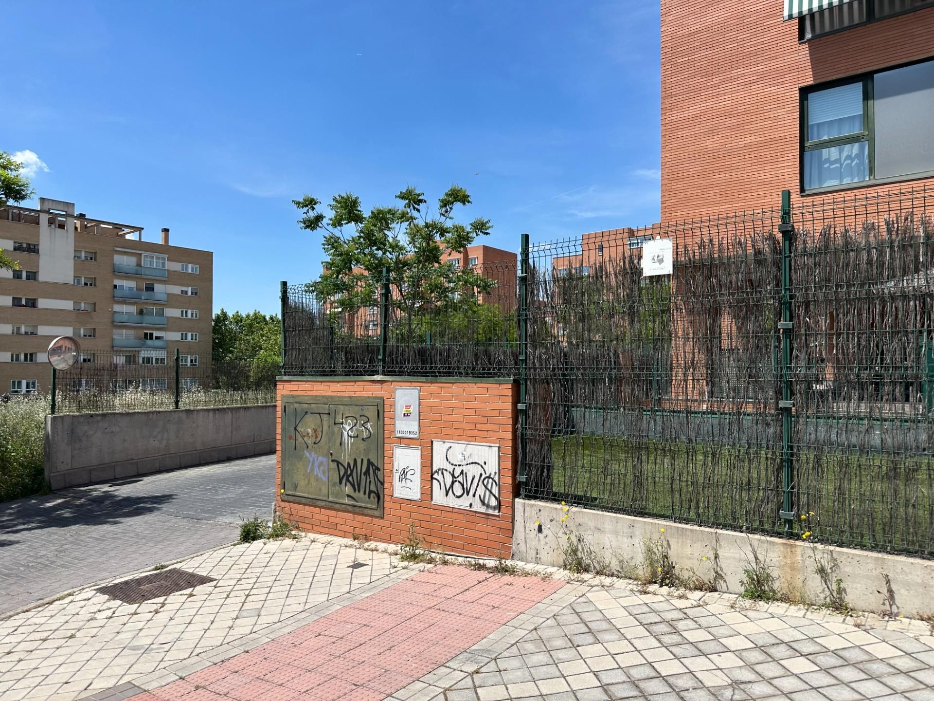 Vista exterior de Garatge en venda en  Madrid Capital