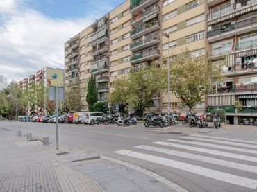 Flat with lift for sale in Avenida Can Cabanyes