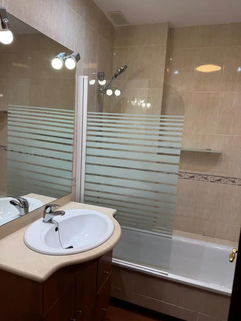 Baño de Planta baja en venta en Mijas con Aire acondicionado, Jardín privado y Terraza