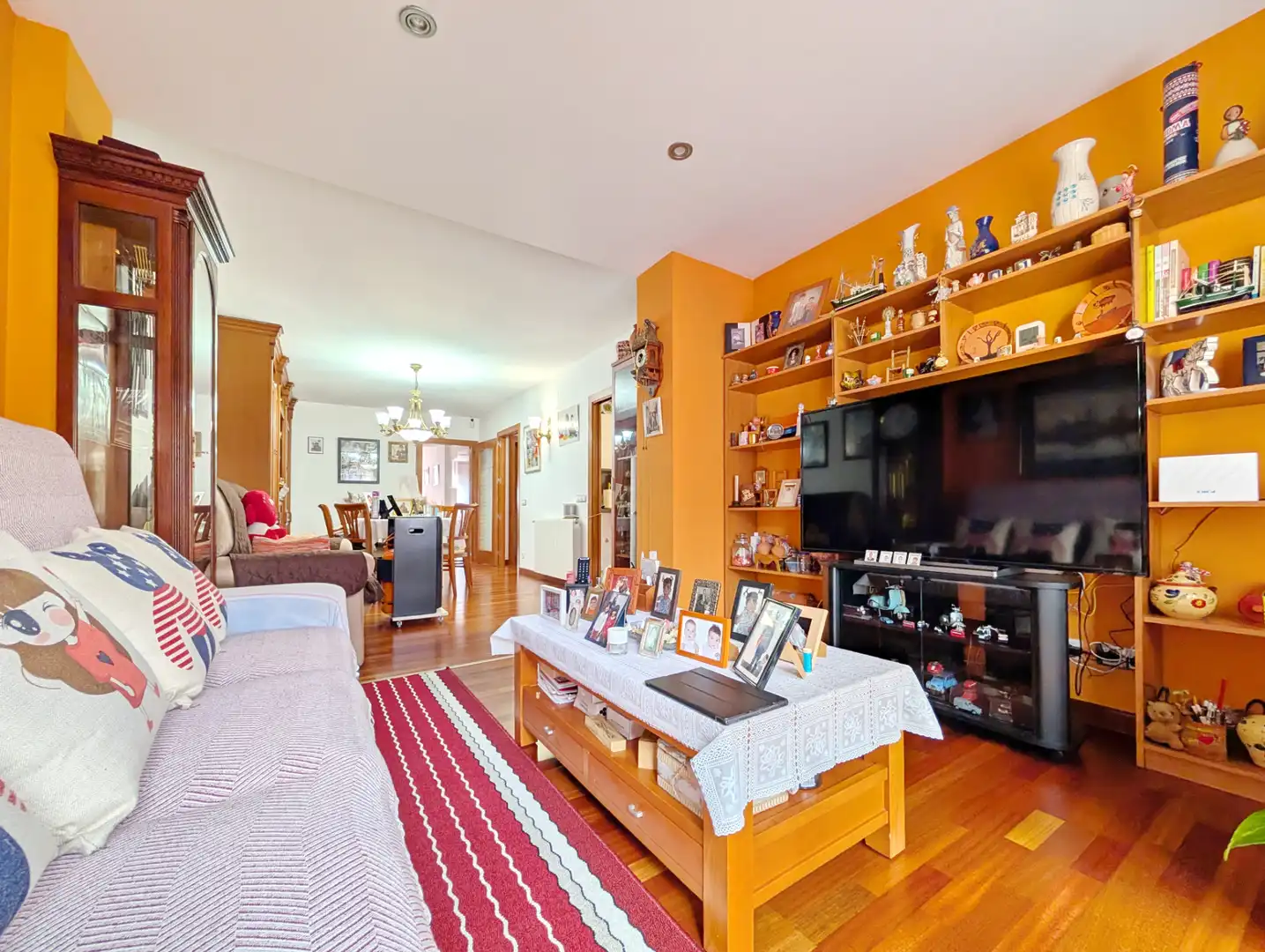 Living room of Ground floor for sale in Sant Pau de Segúries  with Heating, Parquet flooring and Terrace