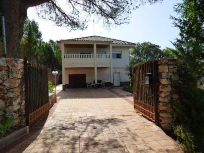 Vista exterior de Casa o xalet en venda en Pareja amb Terrassa