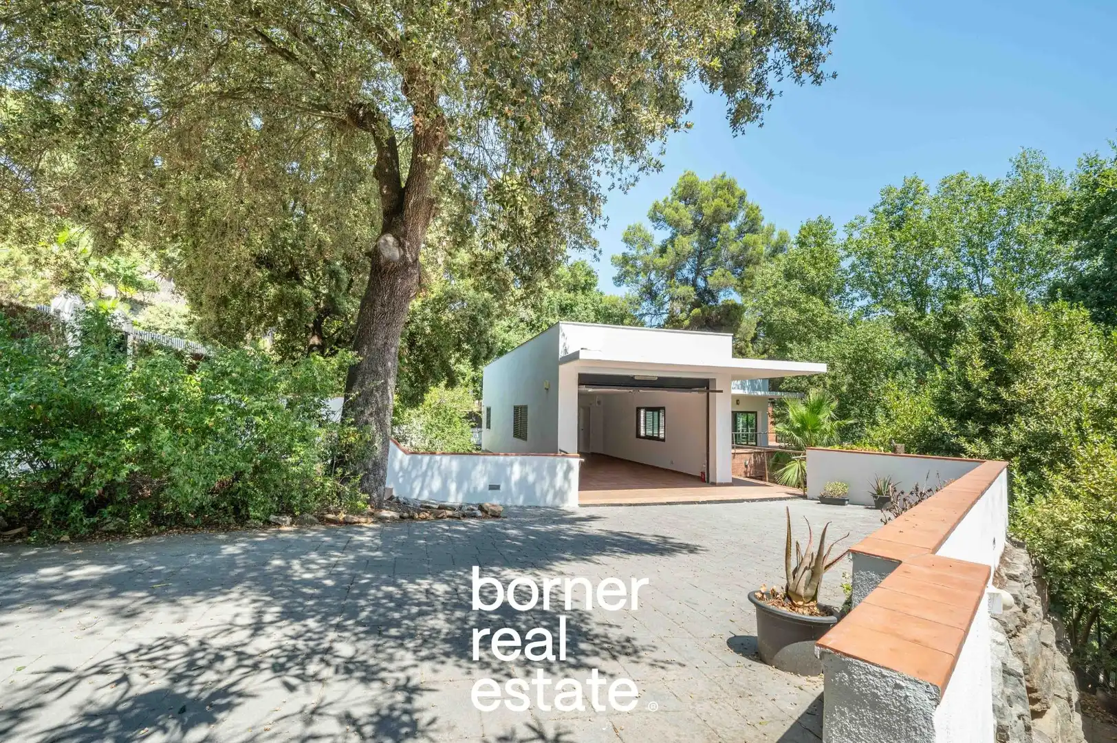 Vista exterior de Casa o chalet en venta en Sant Cugat del Vallès con Aire acondicionado, Calefacción y Jardín privado