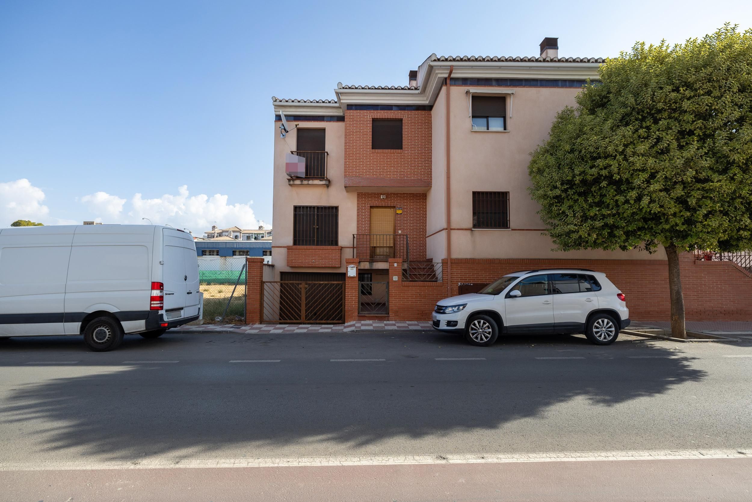 Exterior view of Single-family semi-detached for sale in Armilla  with Heating