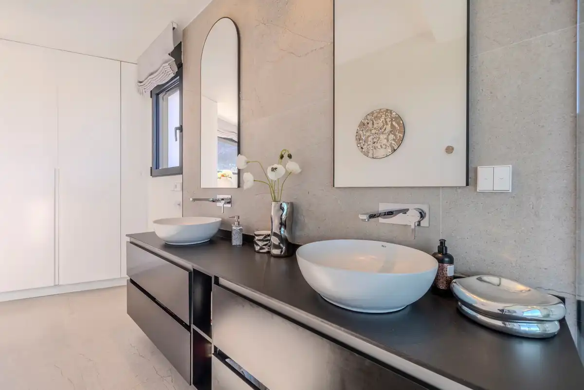 Bathroom of Houses for sale in Dénia  with Air Conditioner, Heating and Private garden