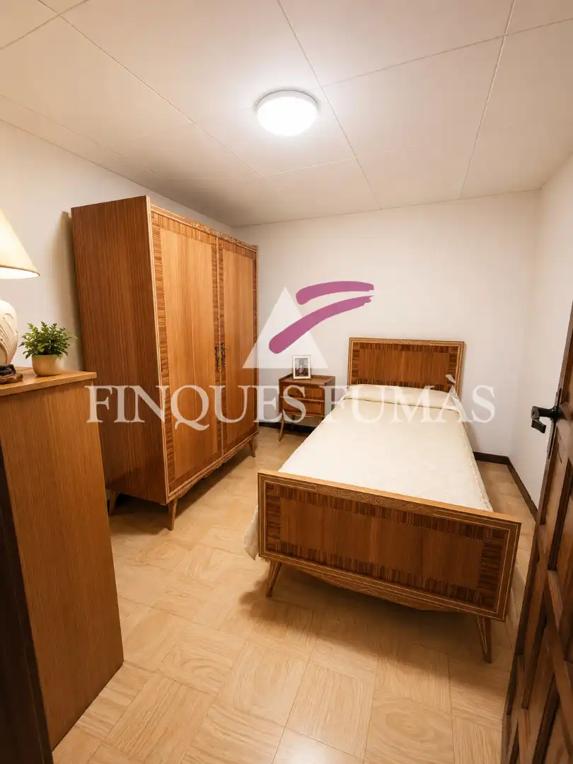 Habitación de Casa o chalet en venta en Montoliu de Segarra con Terraza, Trastero y Amueblado