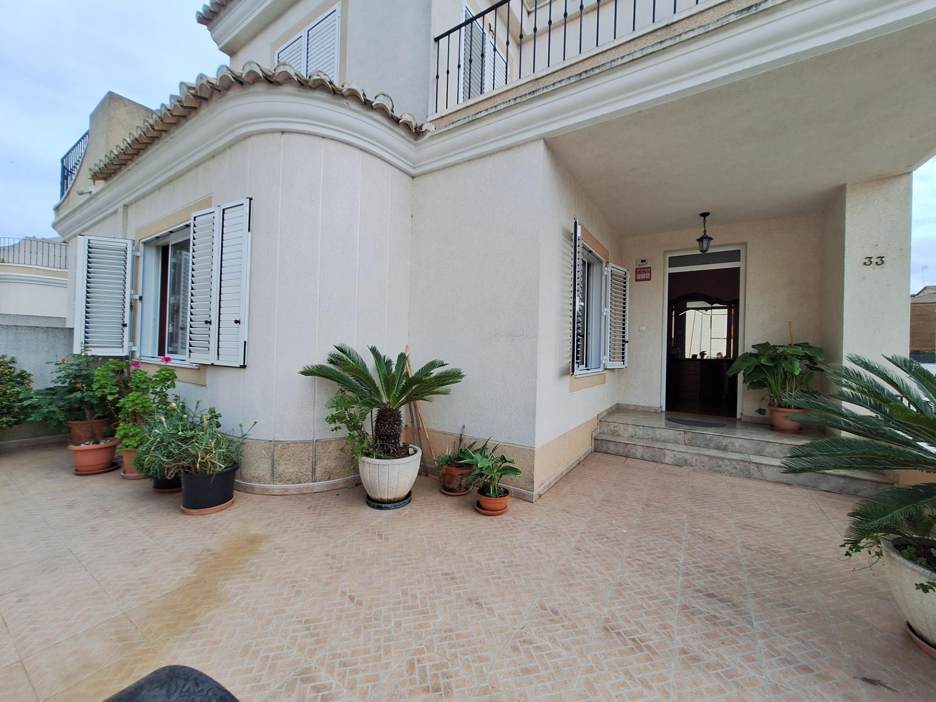Casa adosada en venta en Polinyà de Xúquer con Terraza