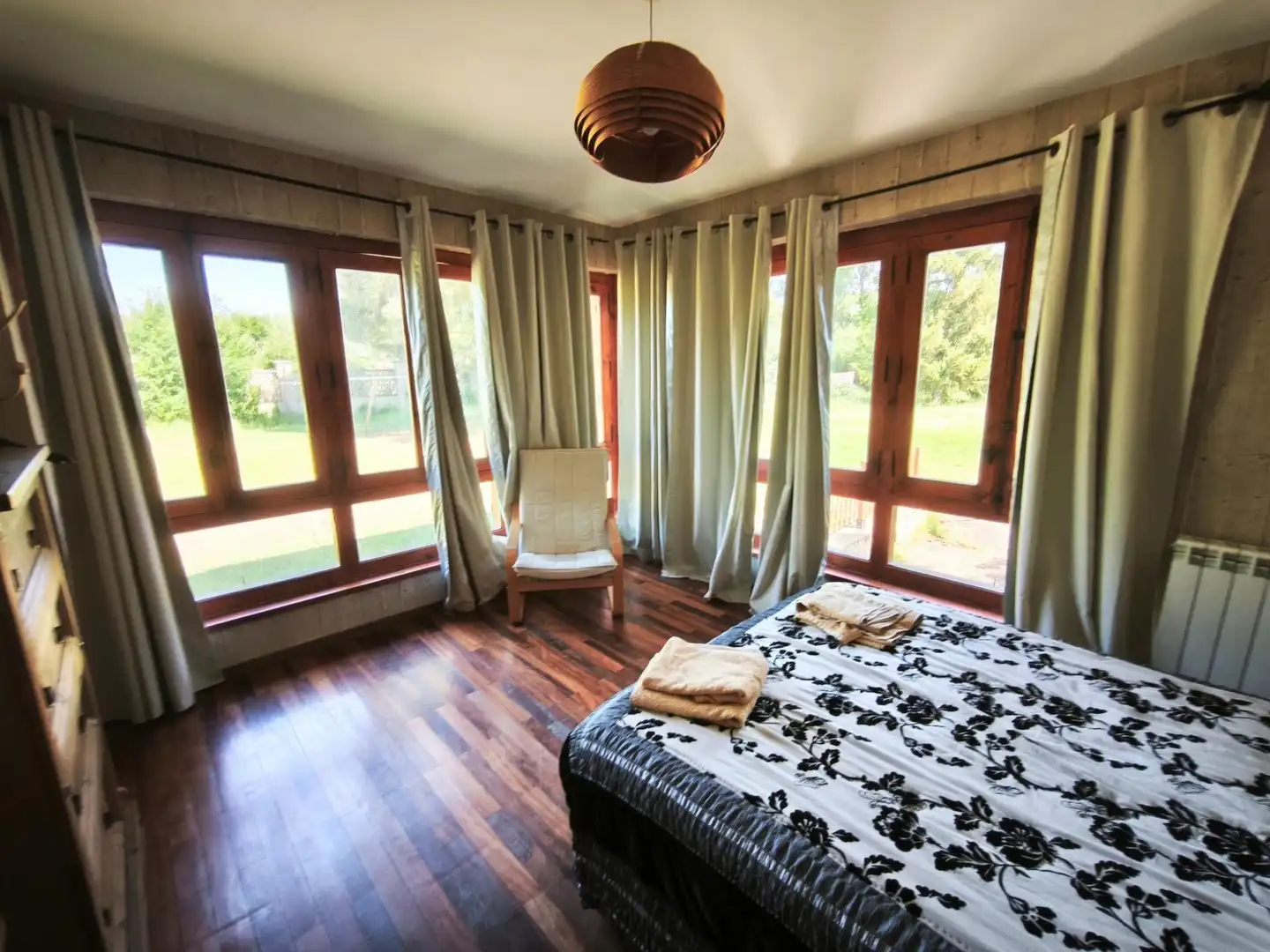 Habitación de Casa o chalet en venta en San Andrés del Rabanedo con Calefacción, Terraza y Piscina