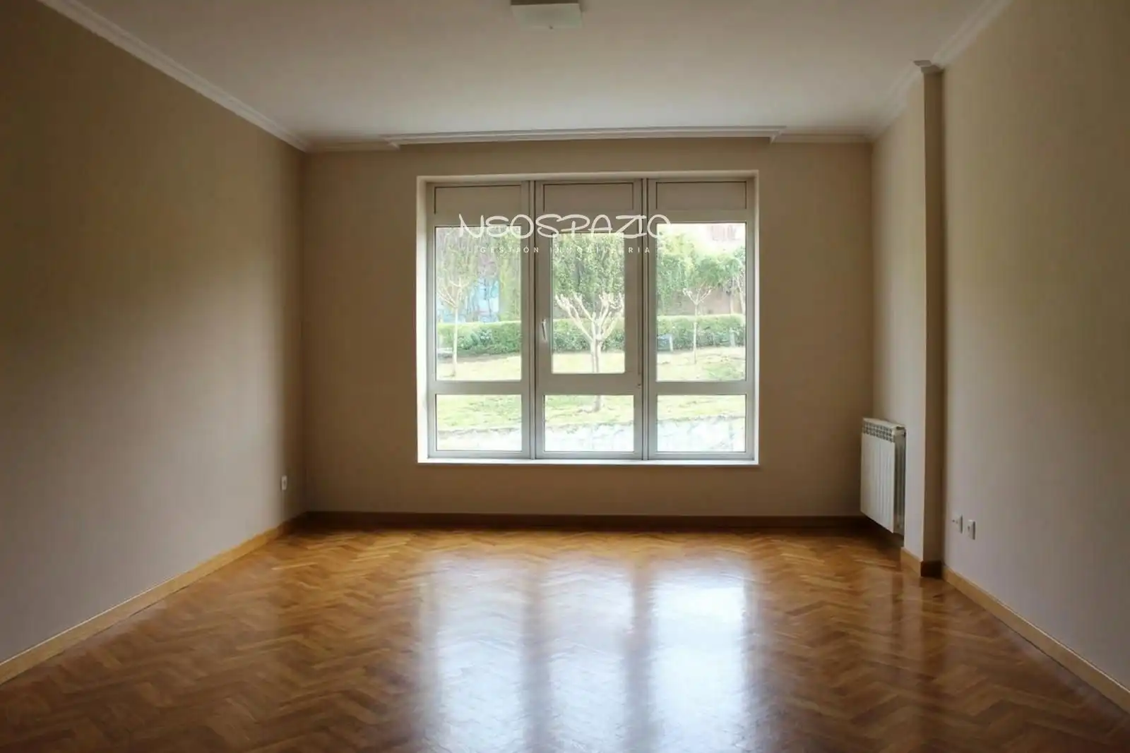 Sala de estar de Piso en venta en Lugo Capital con Calefacción, Parquet y Terraza