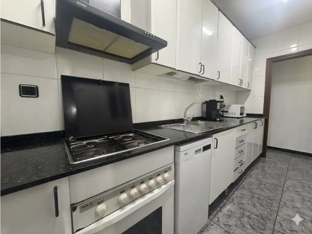 Piso con ascensor en venta en Calle Angel Guimera, imagen 4