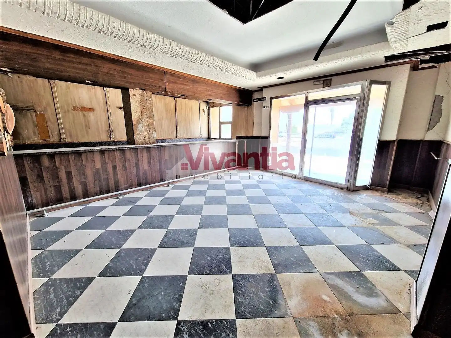 Local comercial en venda a Lorca Ciudad
