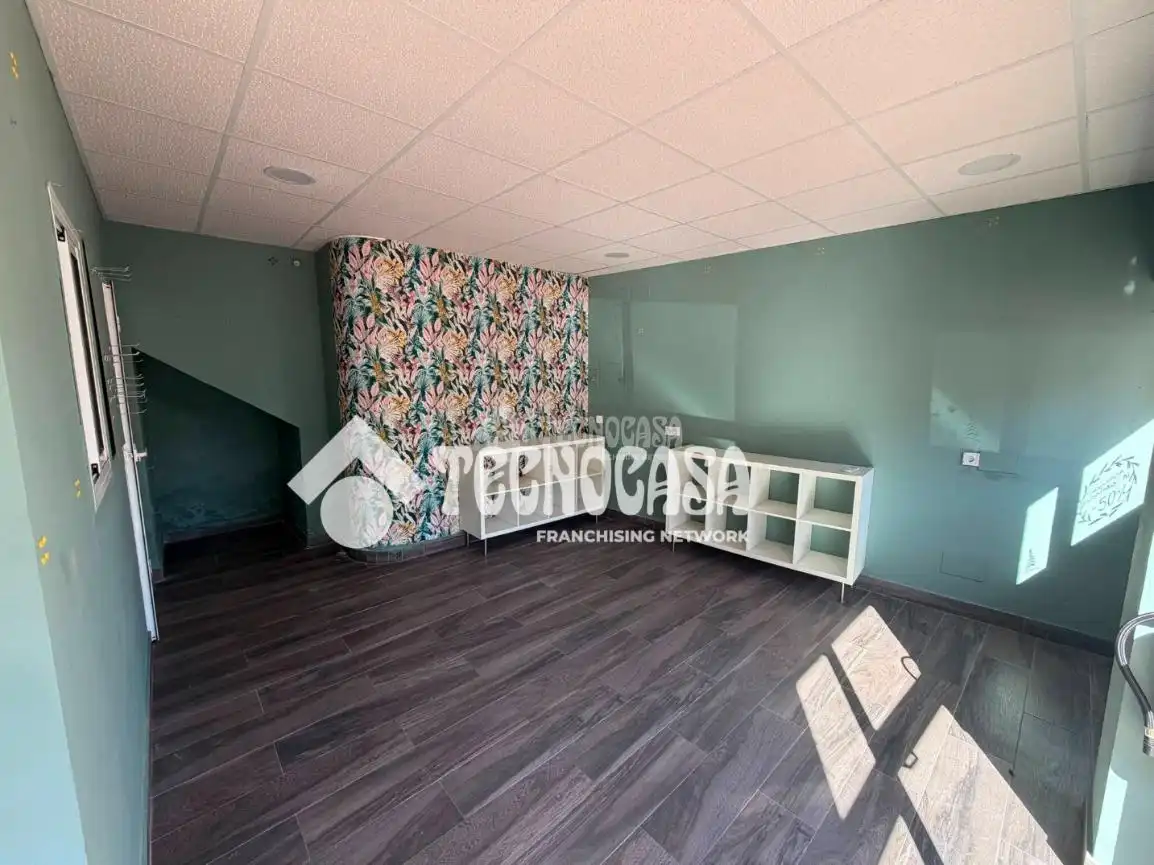 Local comercial en venta en San Luis de Sabinillas, imagen 2