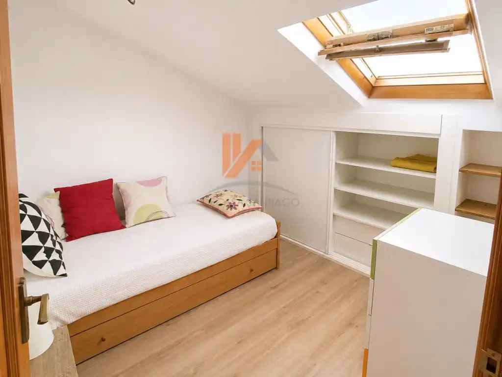 Habitación de Piso de alquiler en Santiago de Compostela  con Amueblado
