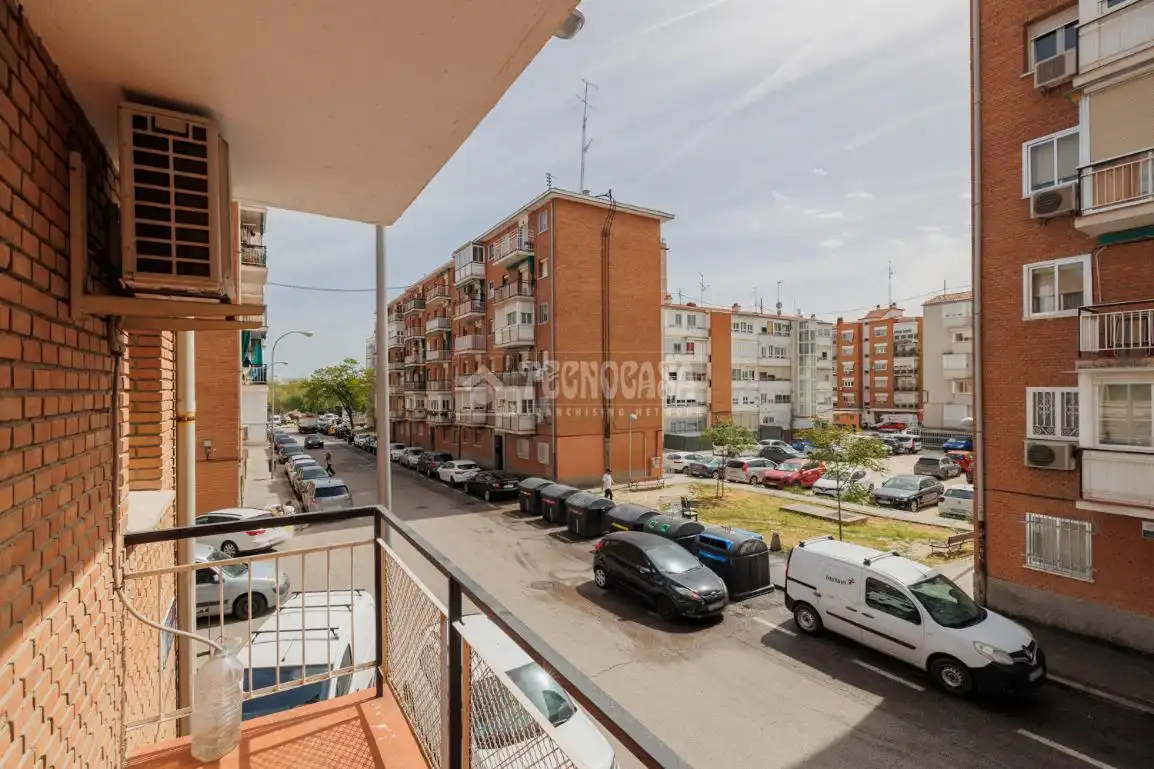 Exterior view of Flat for sale in Madrid  with Air Conditioner, Heating and Terrace