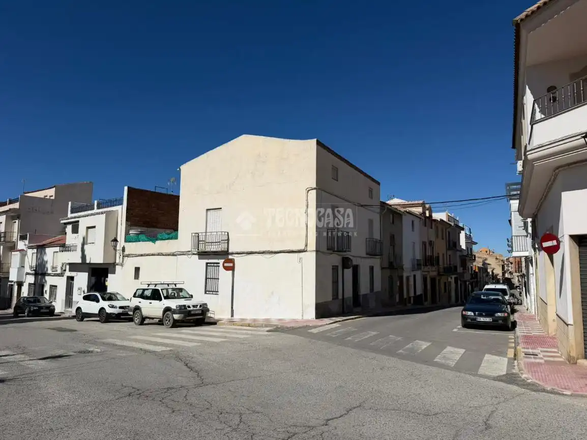 Casa adosada en venta en Mancha Real