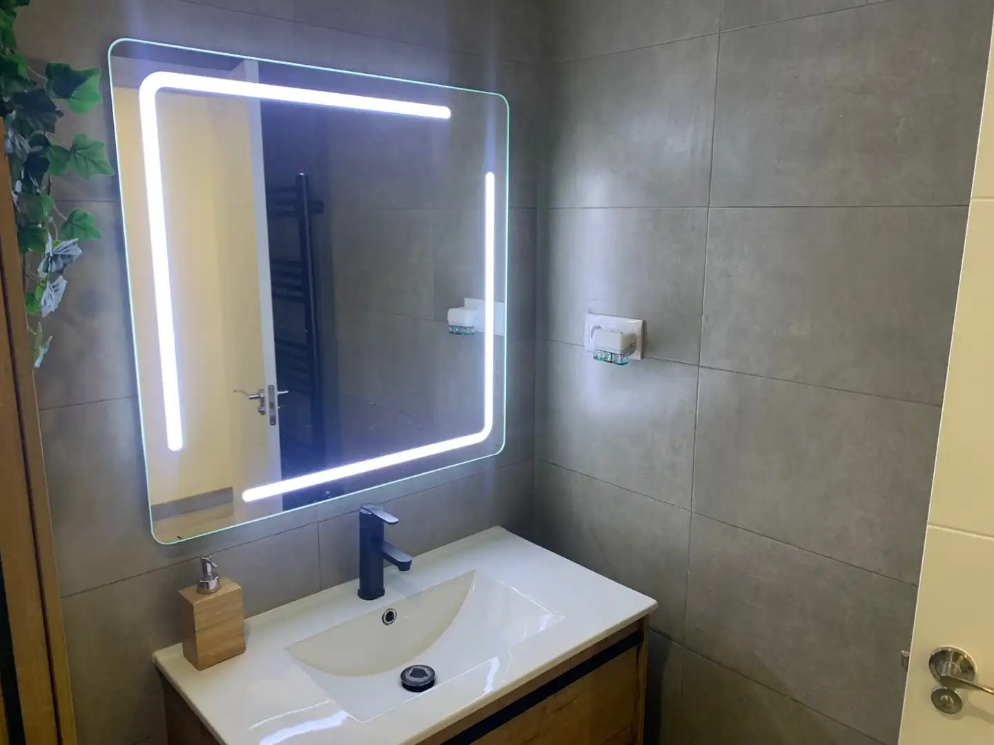 Baño de Piso en venta en Torredembarra con Calefacción, Parquet y Terraza