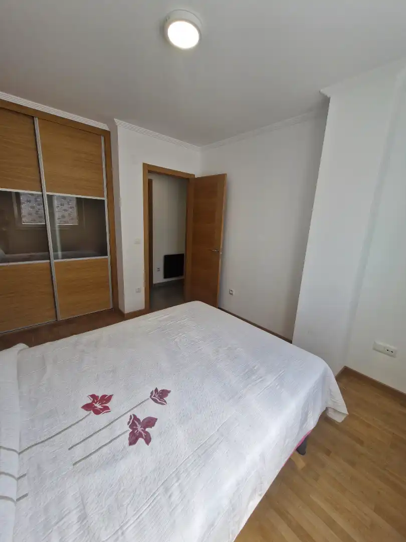 Schlafzimmer von Wohnung zum Verkauf in Foz mit Heizung, Terrasse und Abstellraum