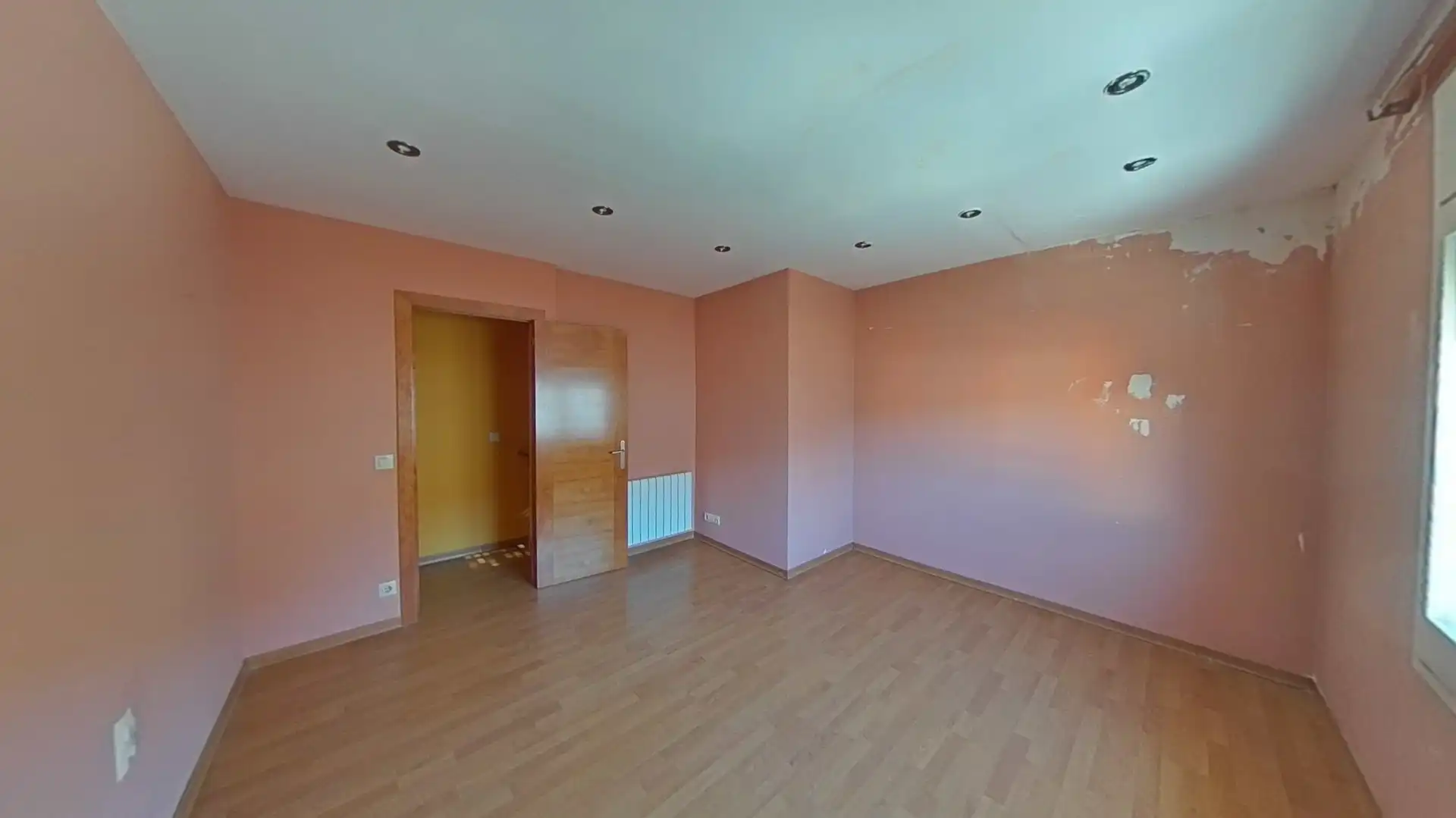 Habitación de Casa adosada en venta en Olot con Balcón