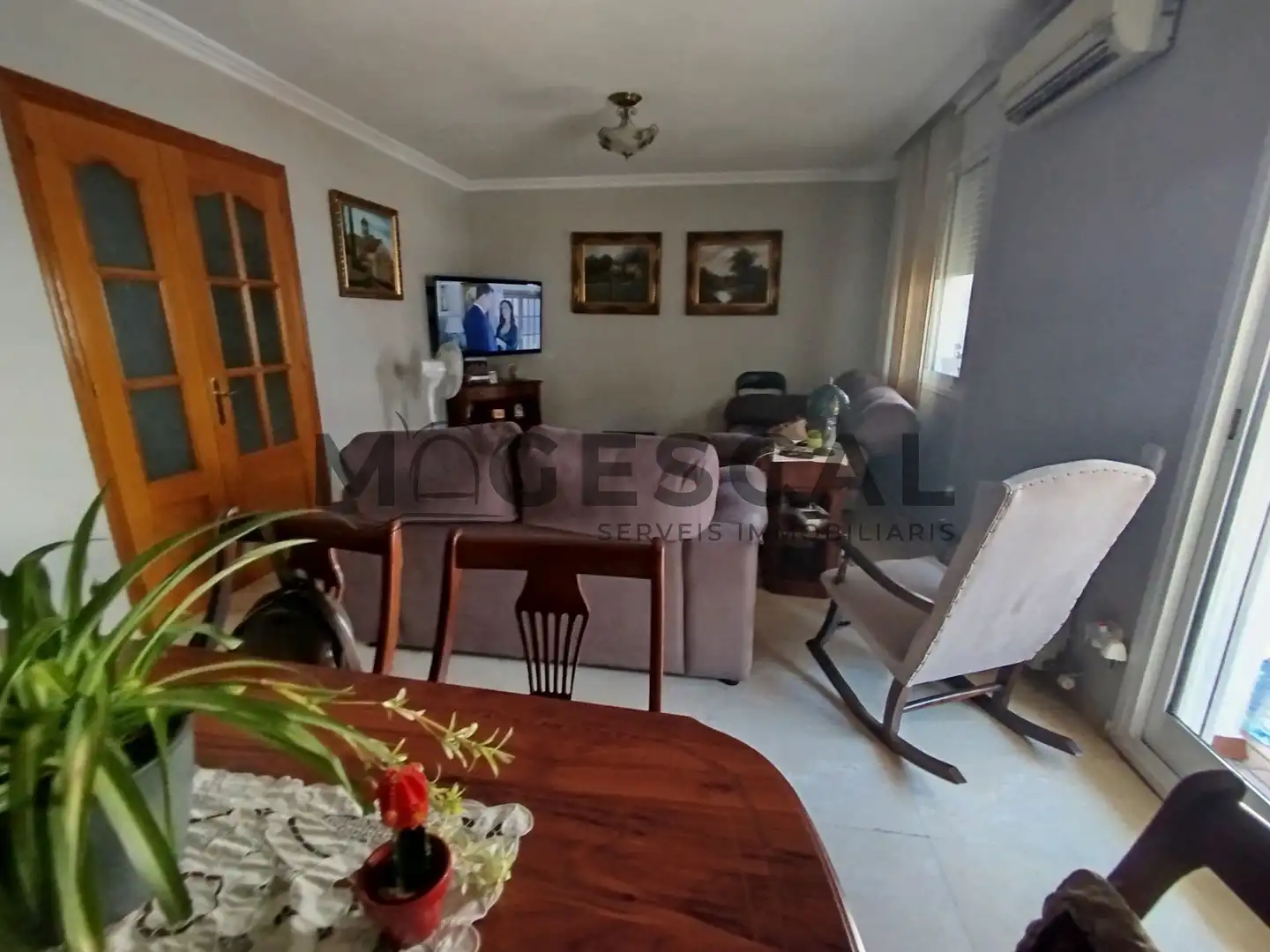 Sala d'estar de Casa adosada en venda en Caldes de Montbui amb Aire condicionat, Calefacció i Terrassa