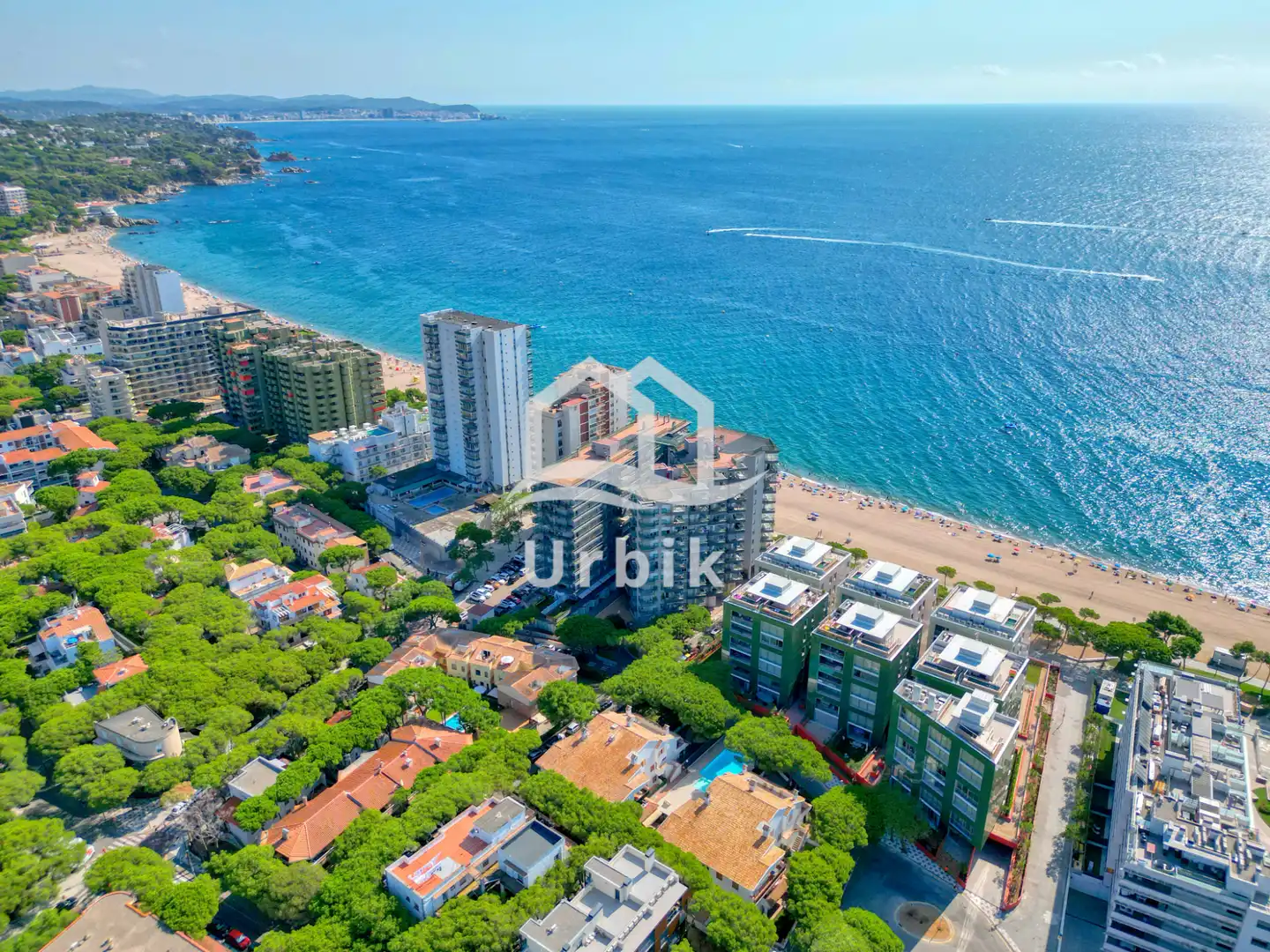 Vista exterior de Piso en venta en Castell d'Aro, Platja d'Aro i s'Agaró con Aire acondicionado, Jardín privado y Terraza