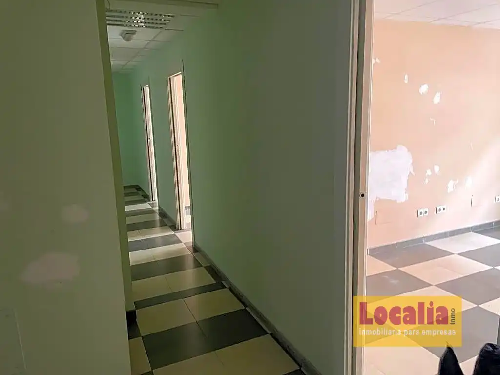 Büro mit Aufzug zur Miete in Julián Ceballos, imagen 3