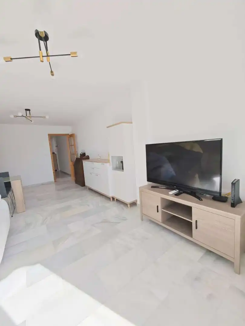 Sala d'estar de Àtic en venda en Vélez-Málaga amb Terrassa i Piscina