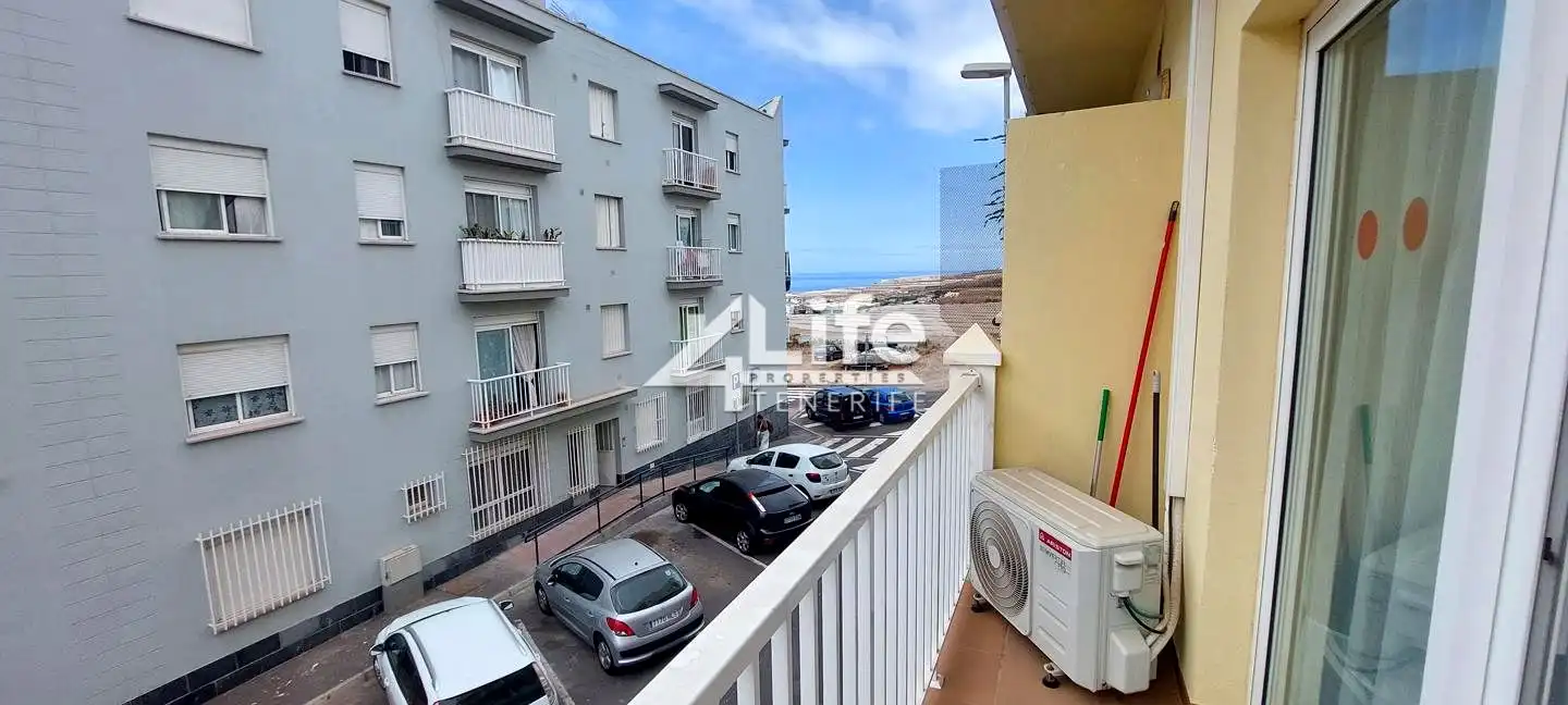 Exterior view of Flat for sale in Adeje  with Air Conditioner, Terrace and Furnished