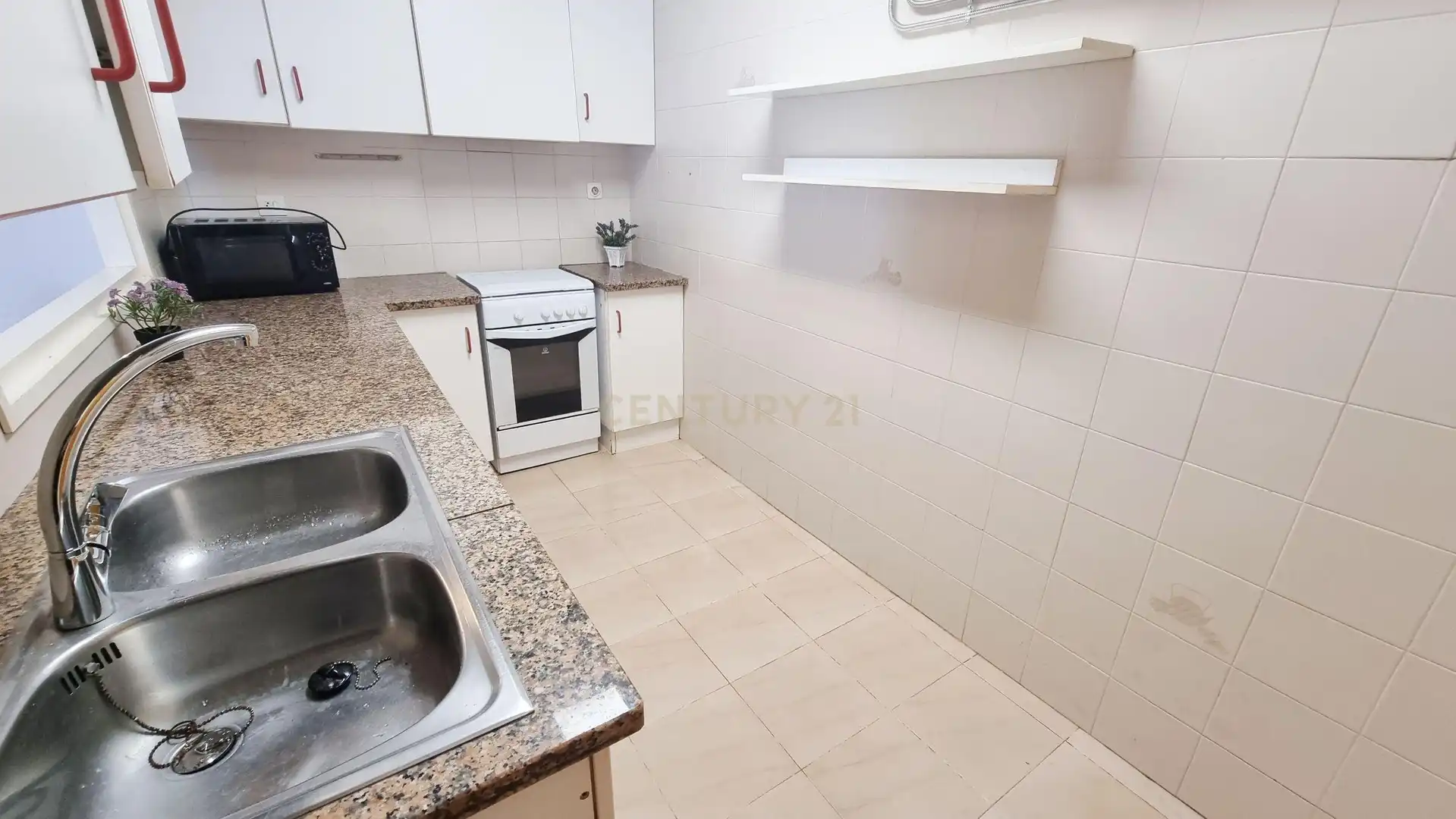 Kitchen of Apartments for sale in Colera  with Oven and Washing machine
