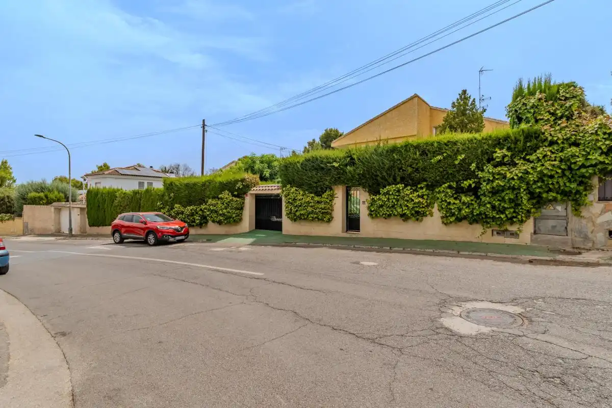 Vista exterior de Casa o xalet en venda en Las Torres de Cotillas amb Aire condicionat, Calefacció i Terrassa