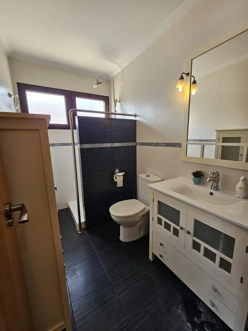 Bathroom of Houses for sale in Campo de Mirra / El Camp de Mirra  with Private garden, Terrace and Swimming Pool