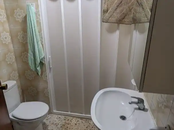 Badezimmer von Wohnung zum Verkauf in Orihuela mit Klimaanlage und Balkon