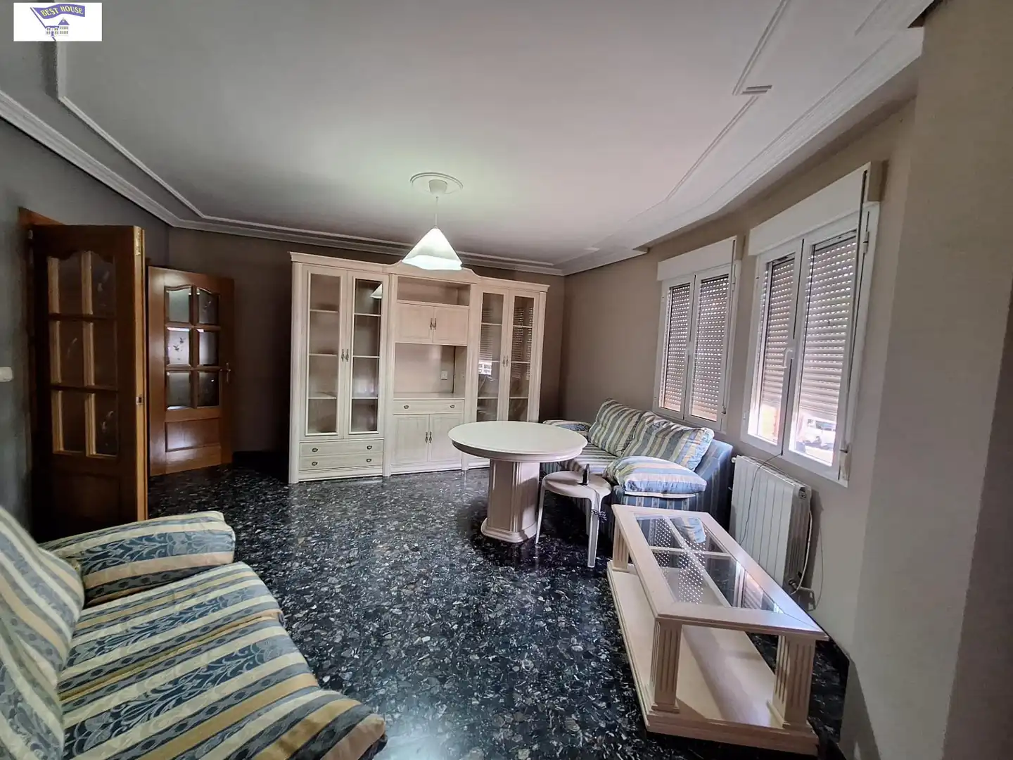 Wohnzimmer von Wohnung zur untervermieten in Albacete mit Heizung