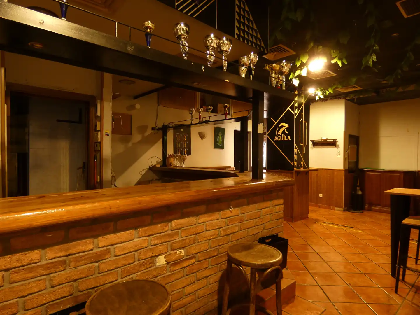 Local en venta en Madrid con Amueblado