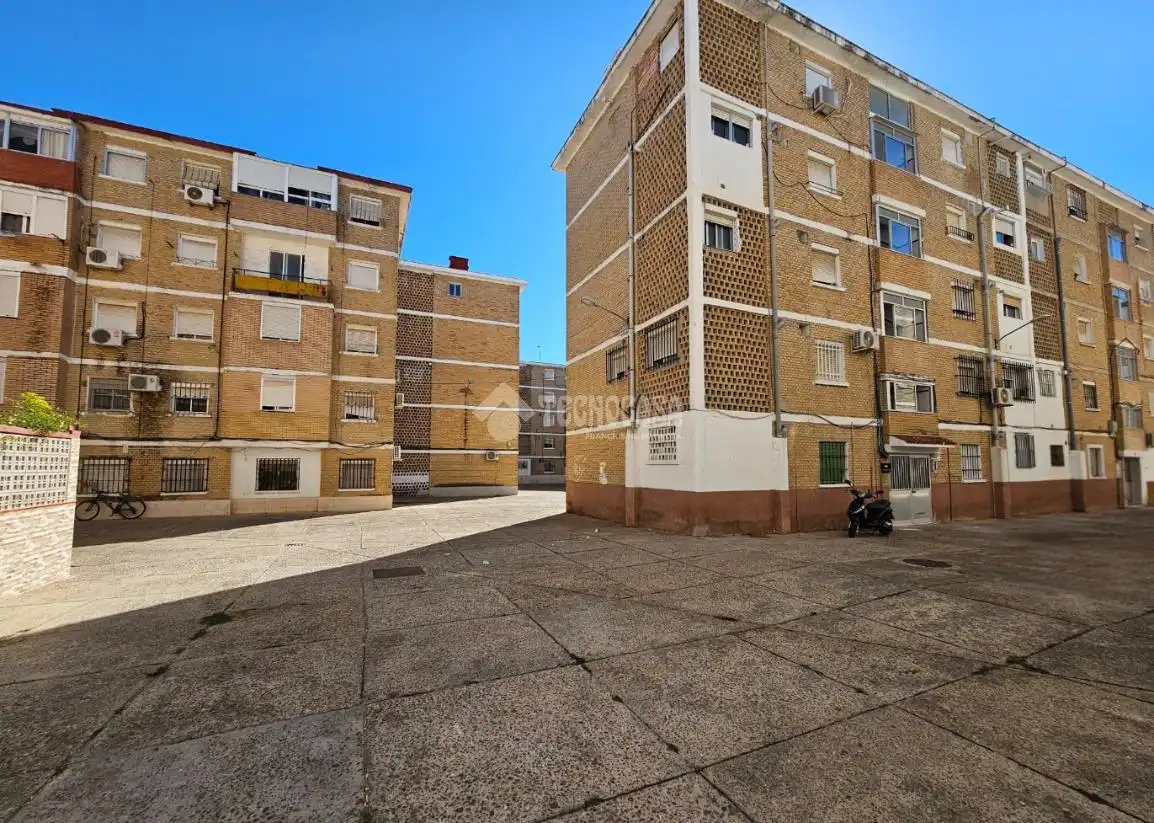Vista exterior de Pis en venda en Jerez de la Frontera amb Aire condicionat i Terrassa