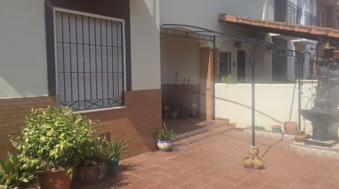 NO DEJES PASAR ESTA OPORTUNIDAD, MAGNIFICA CASA CON JARDIN MUY AMPLIO