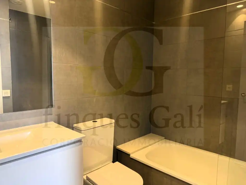 Duplex with lift for sale in Carrer Doctor Lluís Castells 3, imagen 19