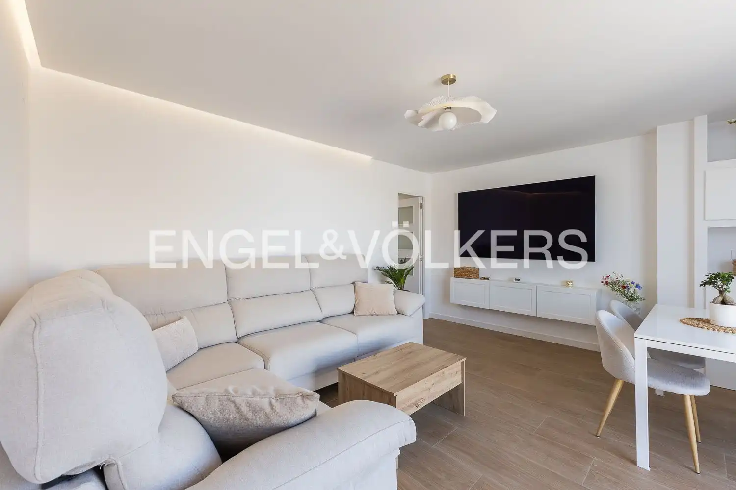 Living room of Attic for rent in El Puig de Santa Maria  with Air Conditioner, Heating and Terrace
