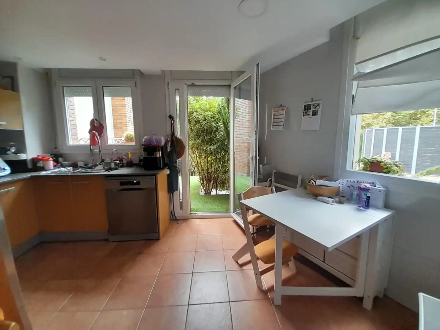 Cuina de Casa o xalet en venda en Canet de Mar amb Aire condicionat, Jardí privat i Terrassa