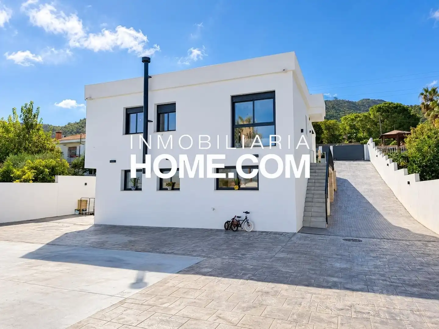 Chalet con piscina en venta en Calle de Benalmádena, imagen 11