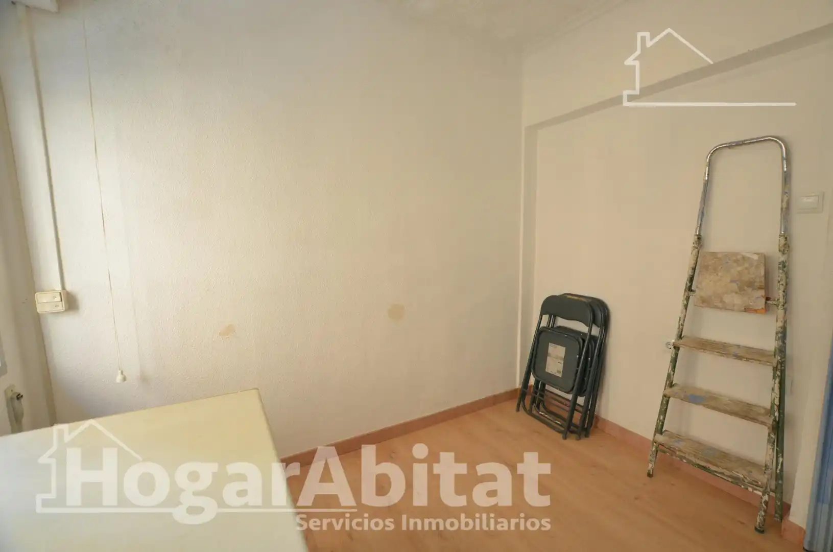 Habitación de Piso en venta en Alicante / Alacant con Amueblado y Balcón