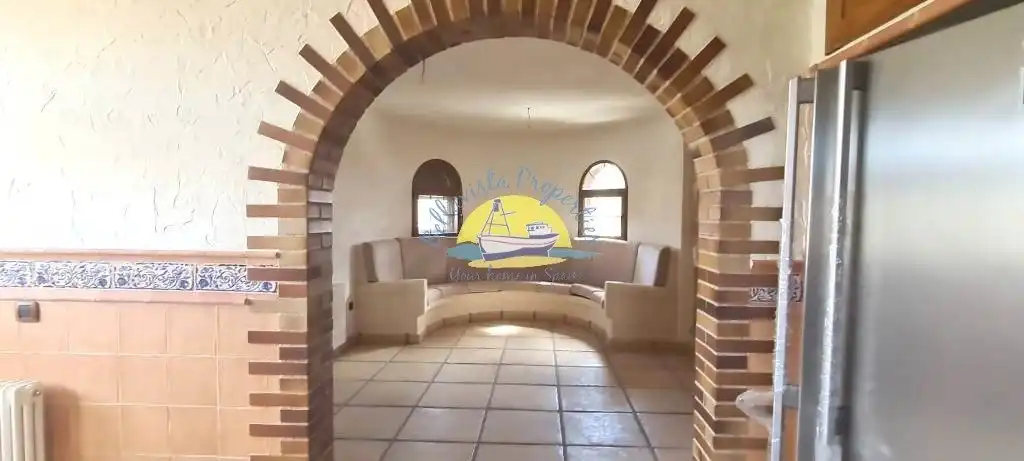 Country house zum Verkauf in Cartagena mit Privatgarten, Schwimmbad und Möbliert