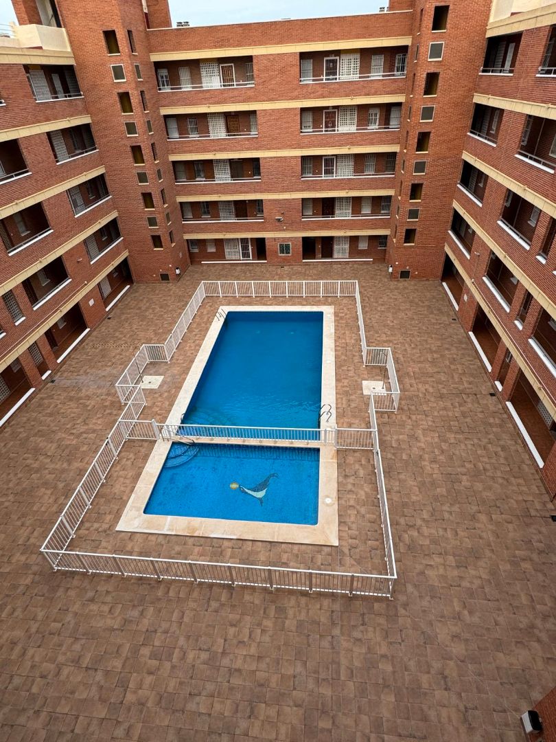 Piscina de Àtic en venda en Torrevieja amb Aire condicionat, Calefacció i Moblat