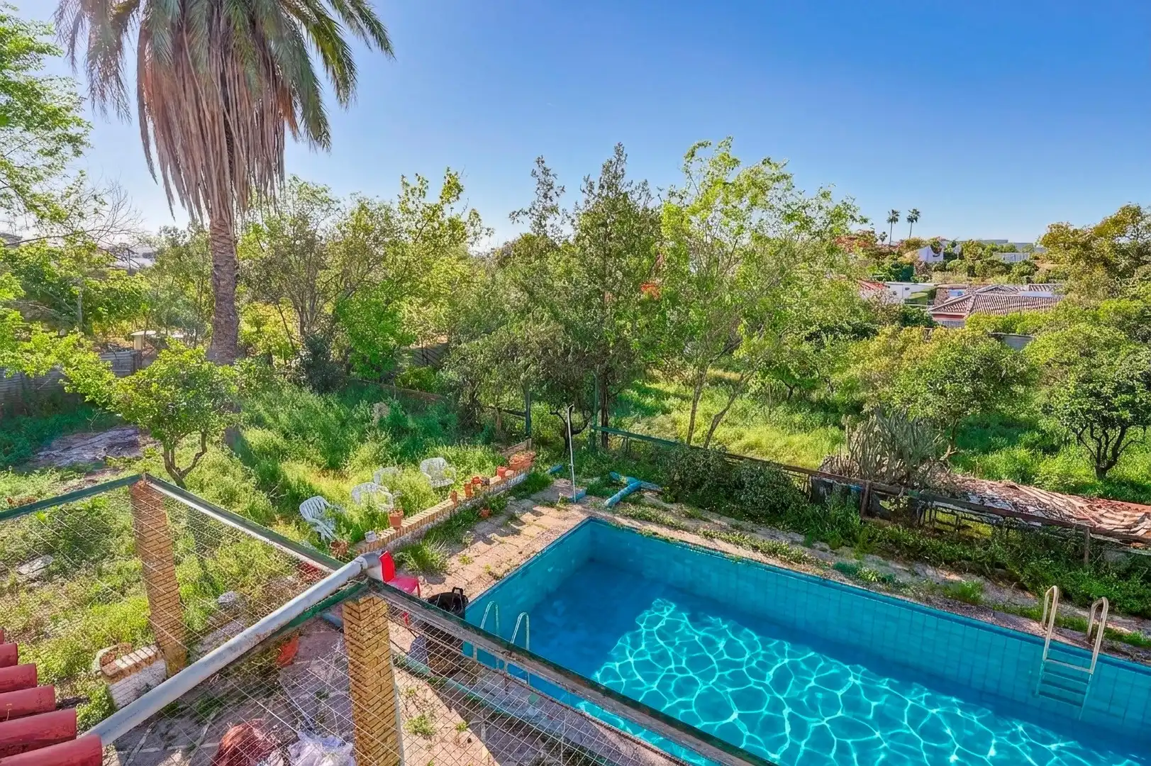 Piscina de Casa o xalet en venda en Sanlúcar la Mayor amb Aire condicionat i Piscina