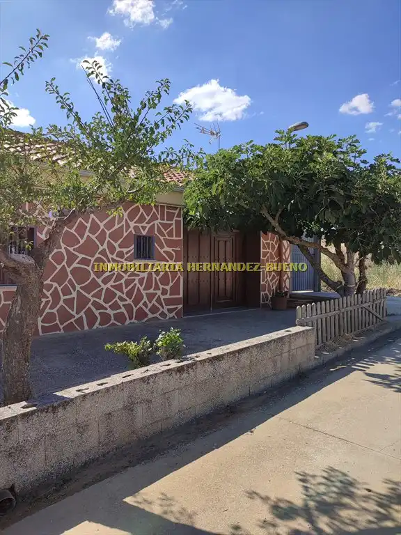 Vista exterior de Casa o chalet en venta en Forfoleda con Calefacción y Terraza