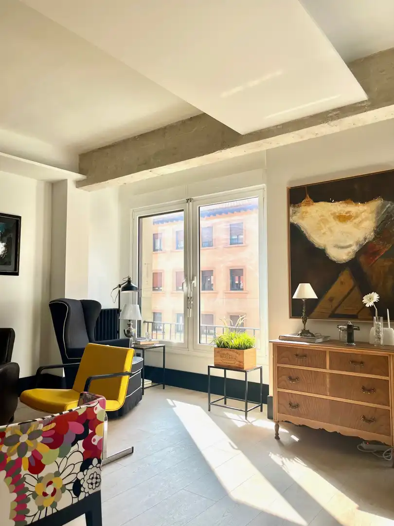 Sala de estar de Piso en venta en  Pamplona / Iruña con Aire acondicionado, Calefacción y Jardín privado