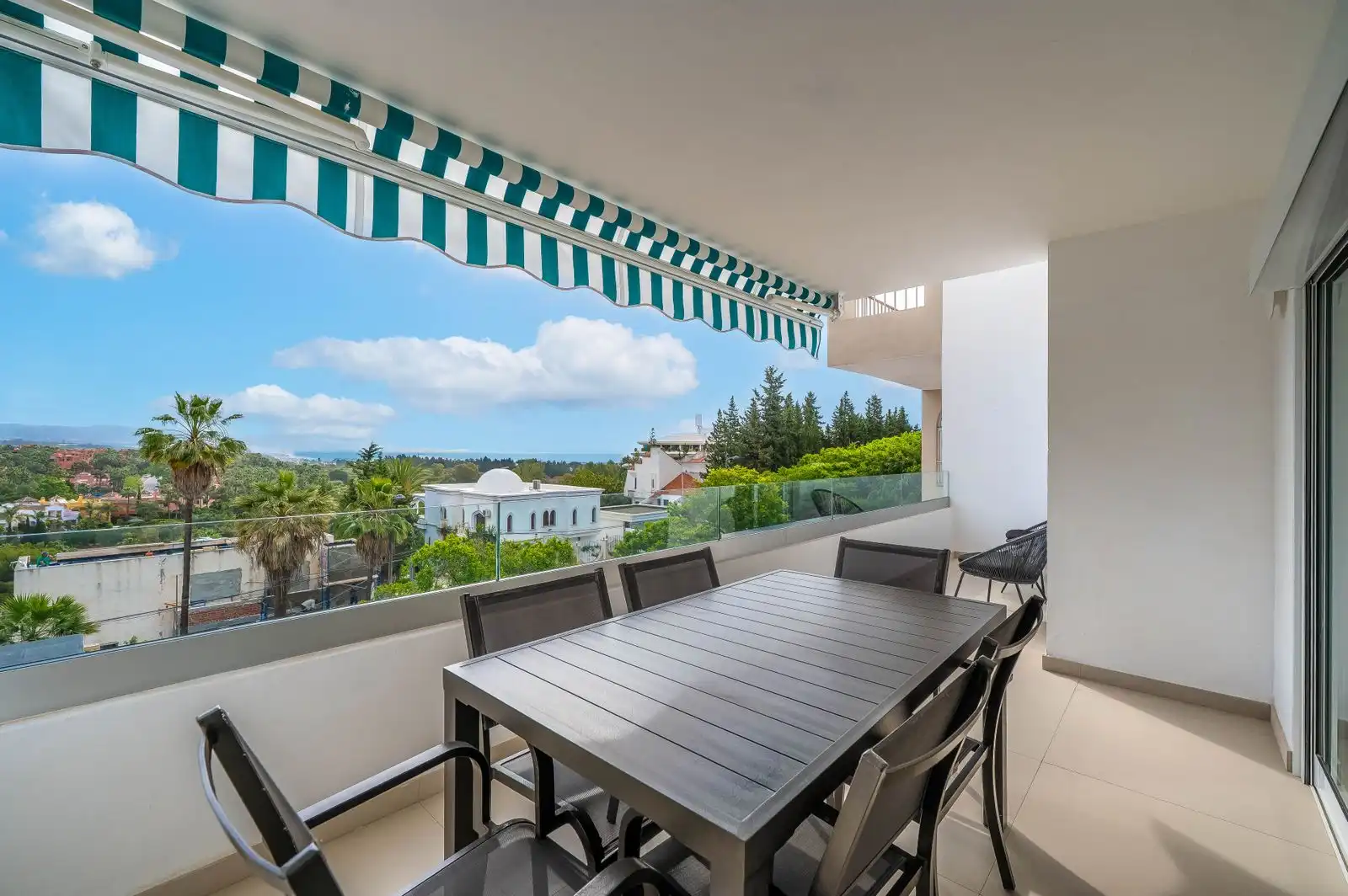 Terrassa de Apartament en venda en Marbella amb Terrassa, Traster i Moblat