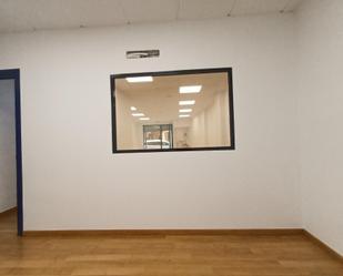 Premises to rent in  Granada Capital