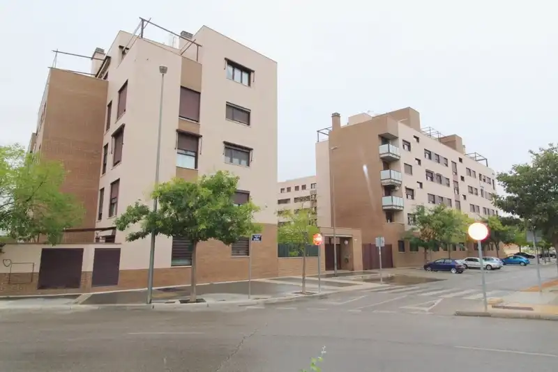 Garage zum Verkauf in BULEVAR DEL DEPORTE, Ayuntamiento - Avenida Siglo XXI