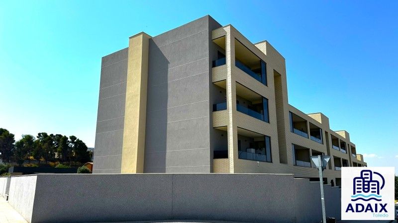 Vista exterior de Planta baixa en venda en  Toledo Capital amb Aire condicionat, Calefacció i Terrassa